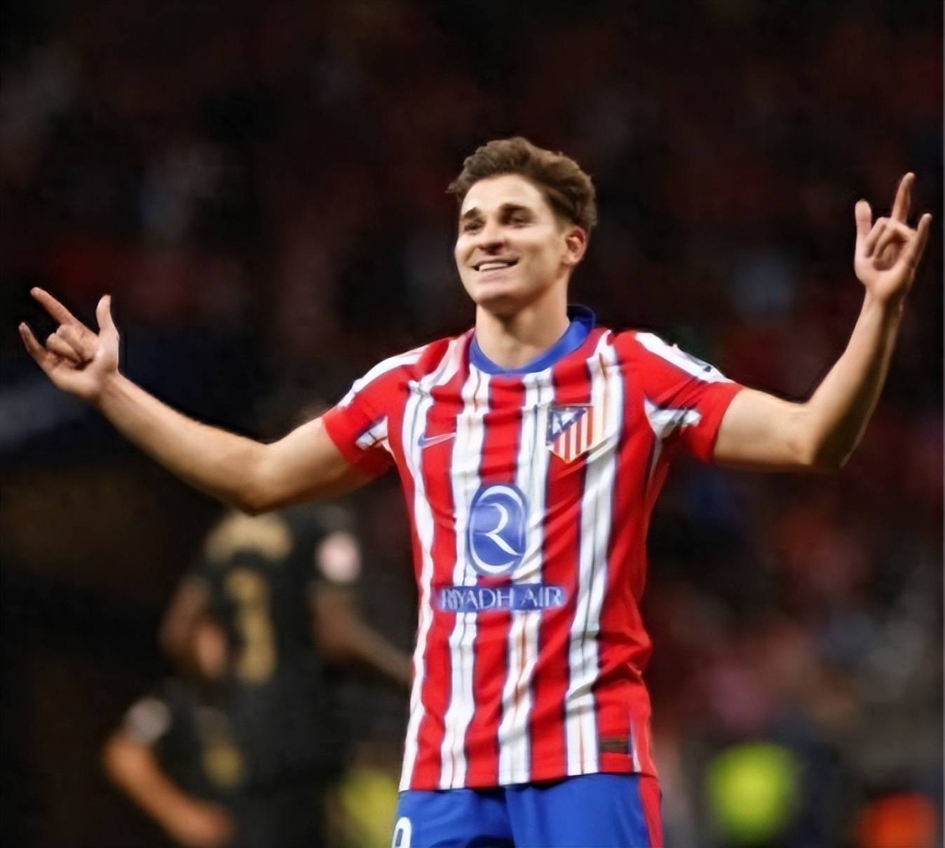 比尔森斯1-1平瓦伦西亚,瓦尔沃尔德和阿尔瓦雷斯各进一球的简单介绍 比尔森斯1-1平瓦伦西亚,瓦尔沃尔德和阿尔瓦雷斯各进一球的简单介绍