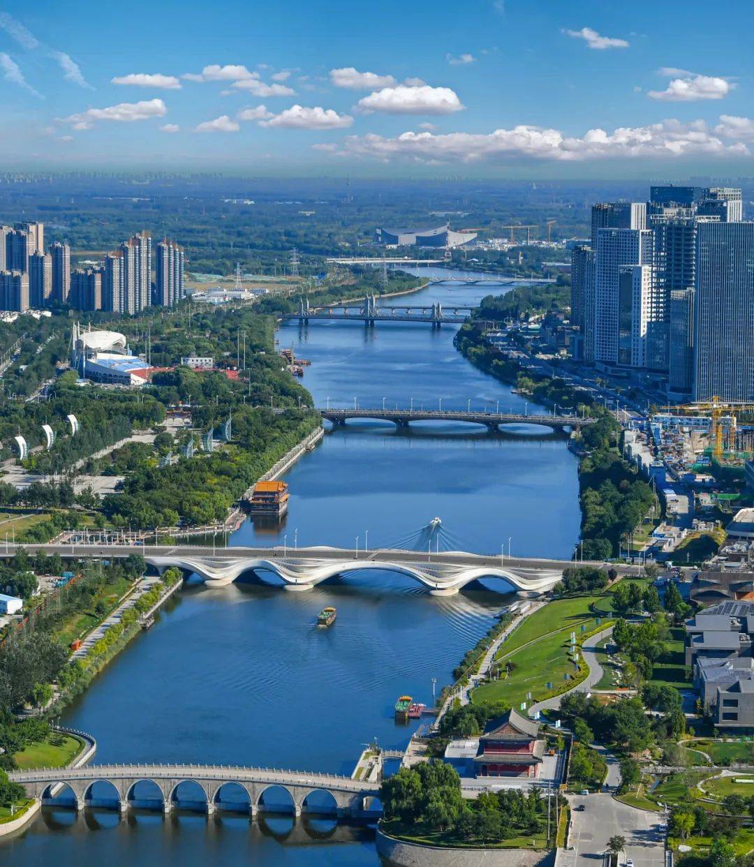 包含“电竞+旅游”创新发展模式受关注,打造文化旅游新地标的词条 包含“电竞+旅游”创新发展模式受关注,打造文化旅游新地标的词条