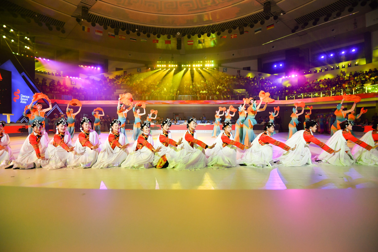 国际运动舞蹈大赛，身体与音乐的完美融合